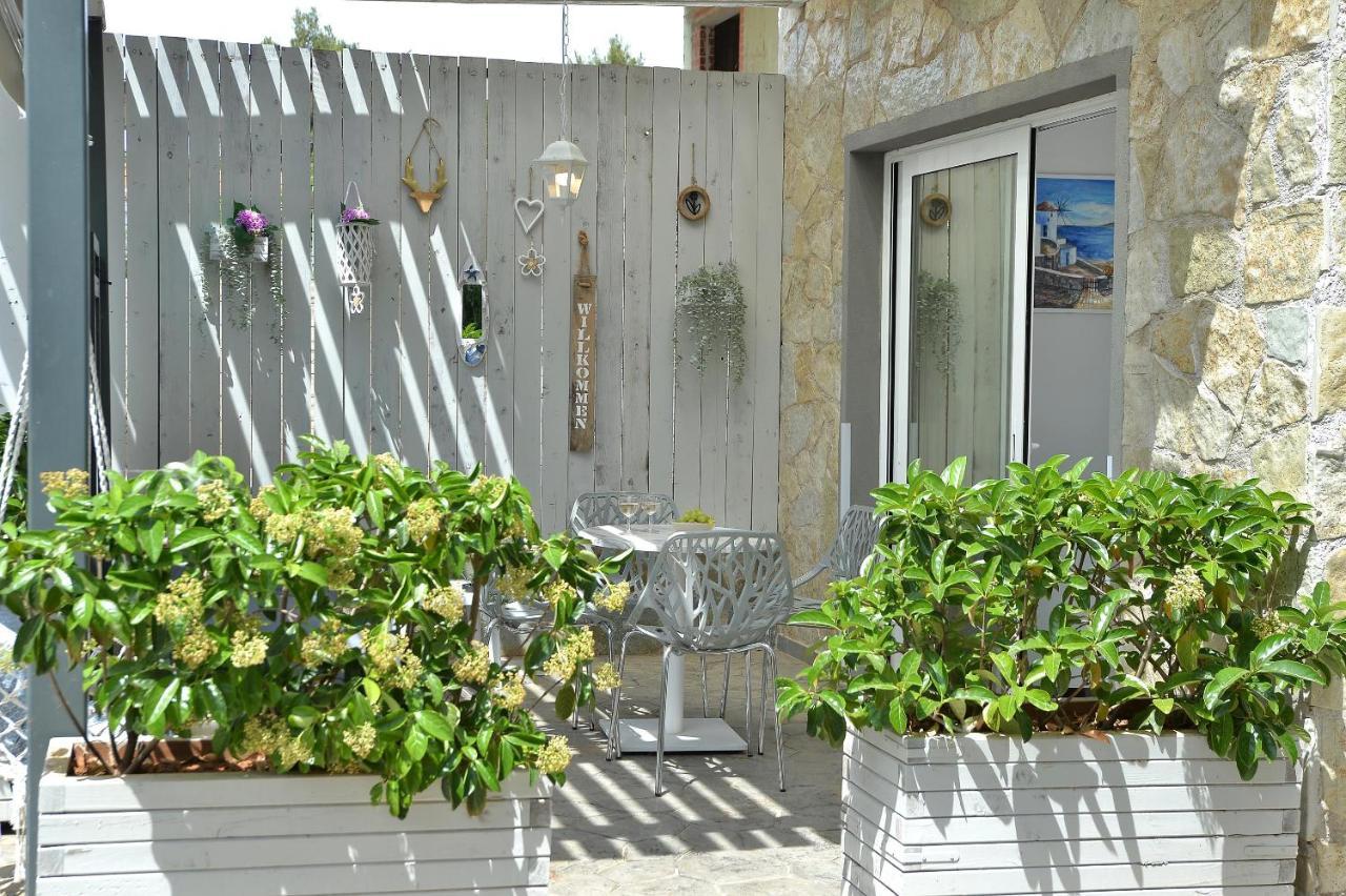 Alekos Luxury Suites Free 24H Transportation From - To Airport Αρτέμιδα Εξωτερικό φωτογραφία